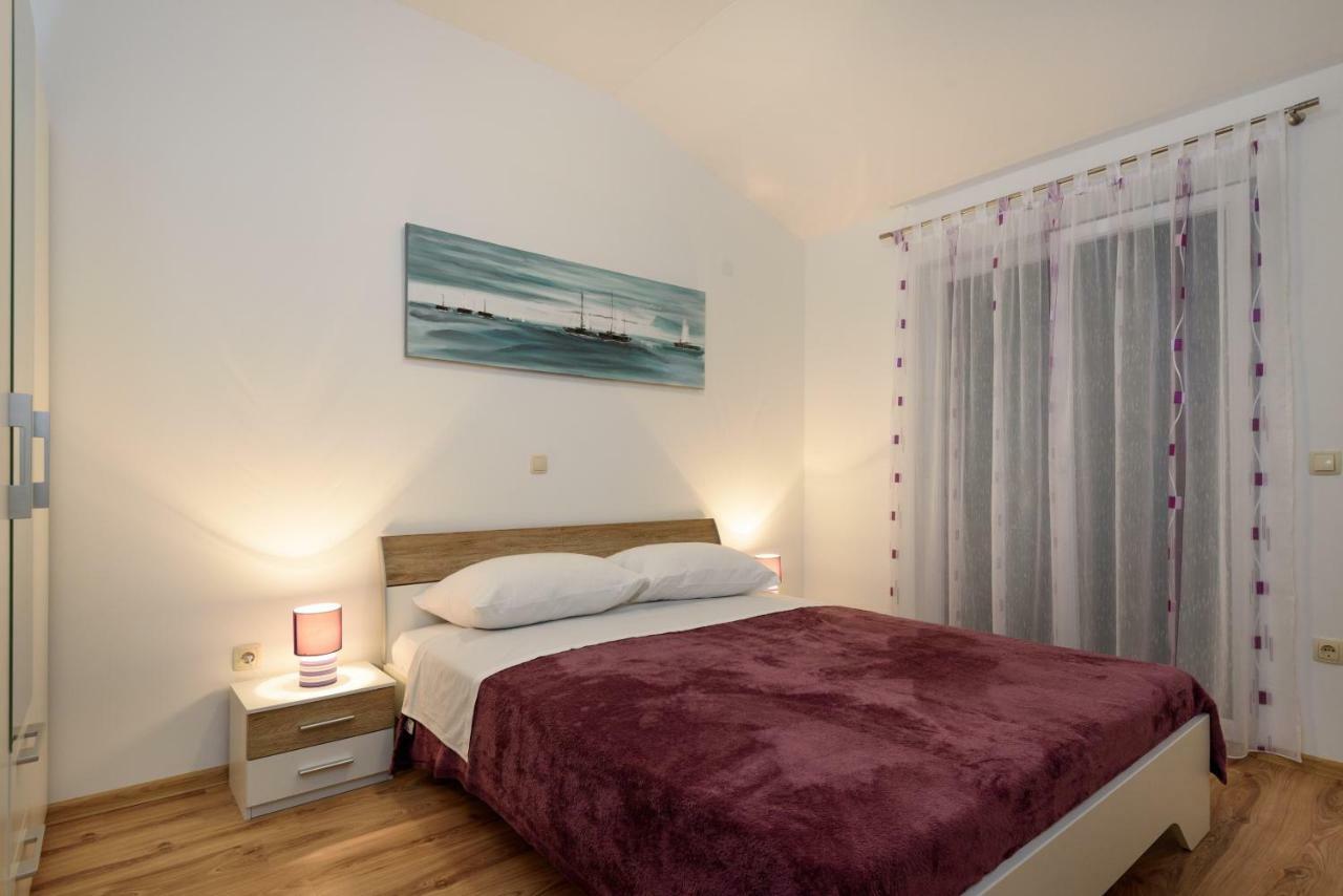 Apartmani Beran Seget Vranjica Bagian luar foto