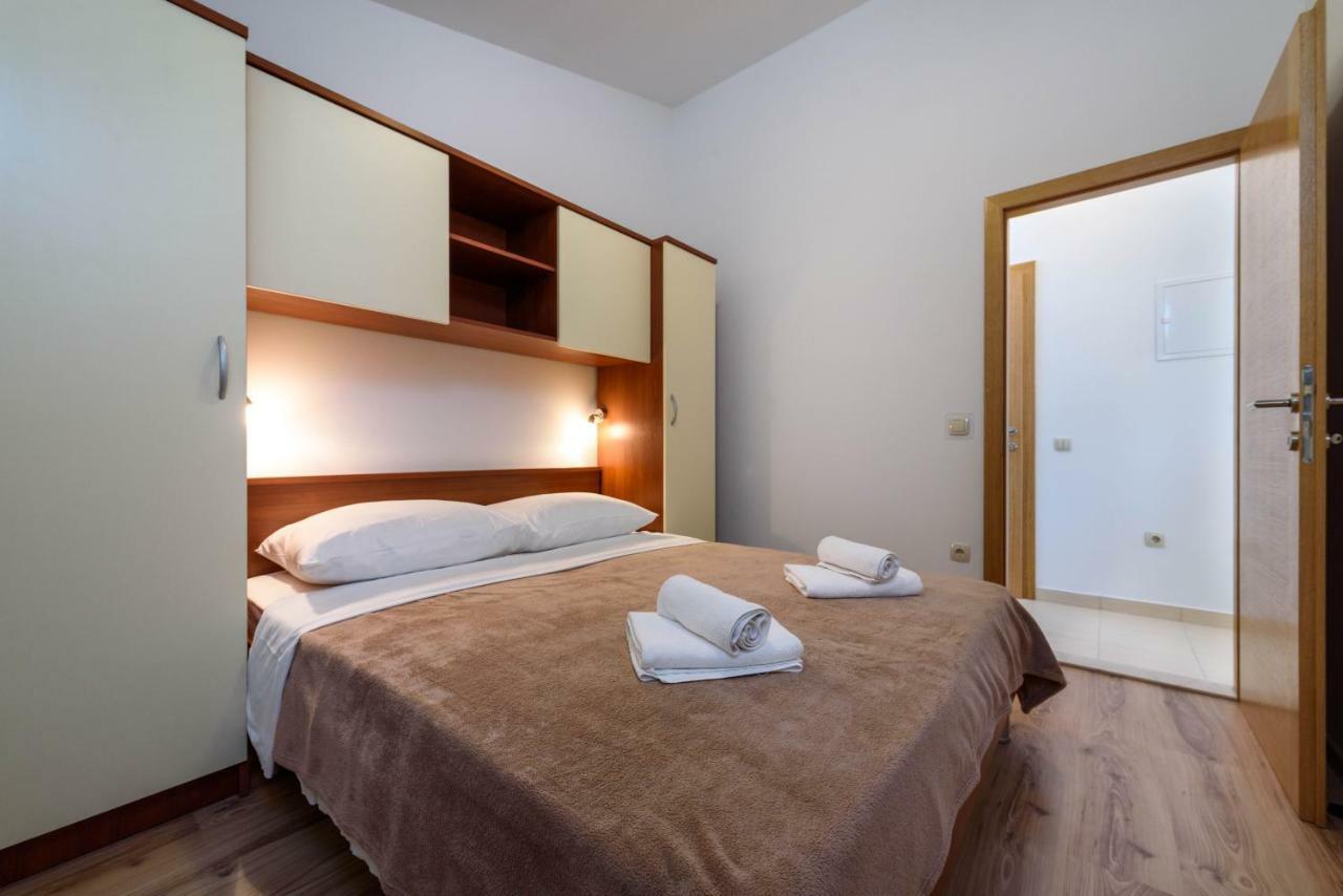 Apartmani Beran Seget Vranjica Bagian luar foto